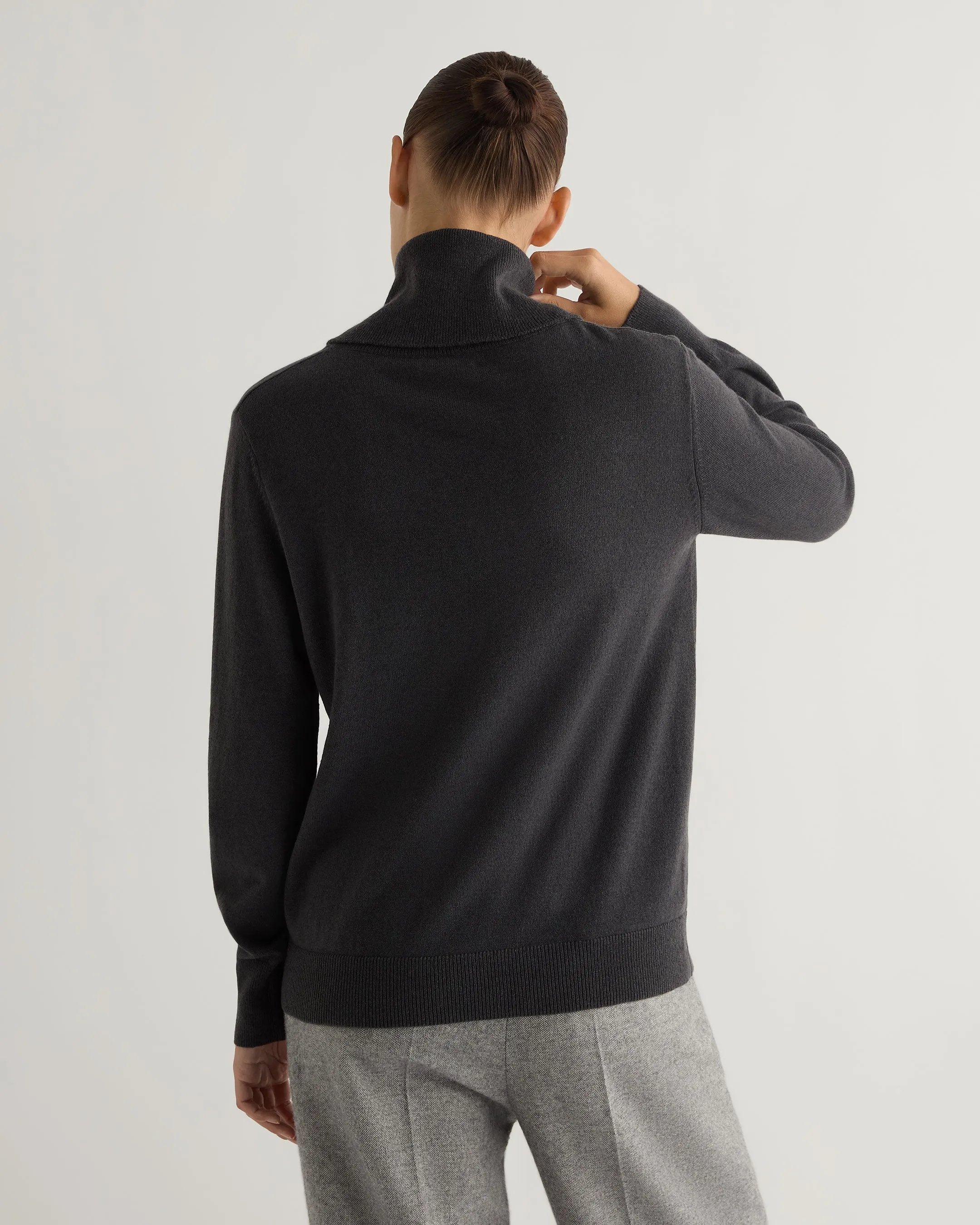 Women's Loose Roll Neck Cashmere Jumper Anthracite Grey